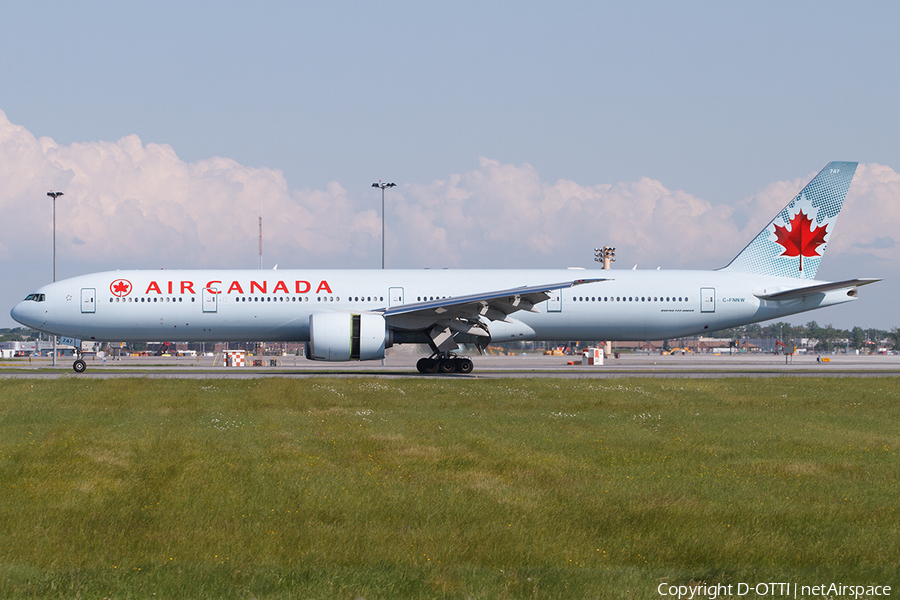 Air Canada Boeing 777-333(ER) (C-FNNW) | Photo 441554
