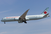 Air Canada Boeing 787-9 Dreamliner (C-FNOE) at  London - Heathrow, United Kingdom