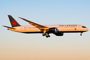 Air Canada Boeing 787-9 Dreamliner (C-FNOE) at  Tokyo - Narita International, Japan