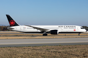 Air Canada Boeing 787-9 Dreamliner (C-FNOG) at  Frankfurt am Main, Germany