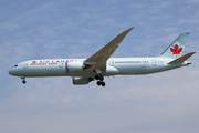 Air Canada Boeing 787-9 Dreamliner (C-FNOG) at  London - Heathrow, United Kingdom