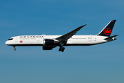 Air Canada Boeing 787-9 Dreamliner (C-FNOG) at  London - Heathrow, United Kingdom