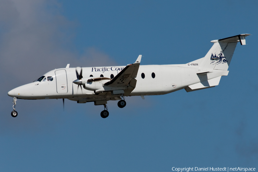 Pacific Coastal Airlines Beech 1900D (C-FNSN) | Photo 414929