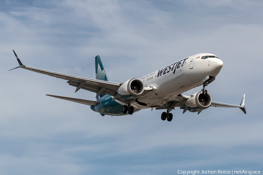 WestJet Boeing 737-8 MAX (C-FNWD) | Photo 266626