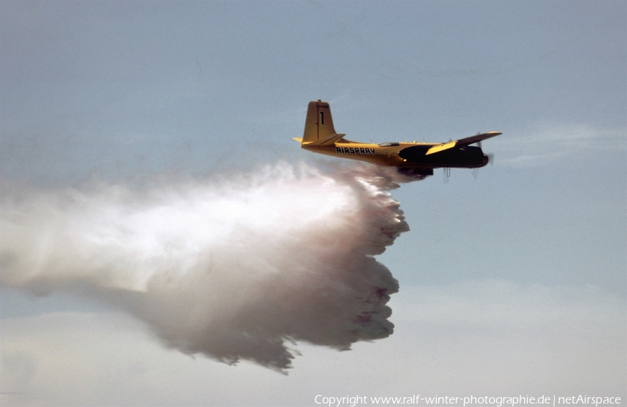 Air Spray Douglas A-26B Invader (C-FPGF) | Photo 384174