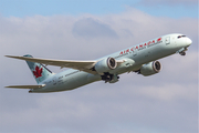 Air Canada Boeing 787-9 Dreamliner (C-FRSA) at  London - Heathrow, United Kingdom