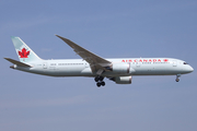 Air Canada Boeing 787-9 Dreamliner (C-FRSI) at  Amsterdam - Schiphol, Netherlands