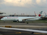 Air Canada Boeing 787-9 Dreamliner (C-FRSI) at  Newark - Liberty International, United States