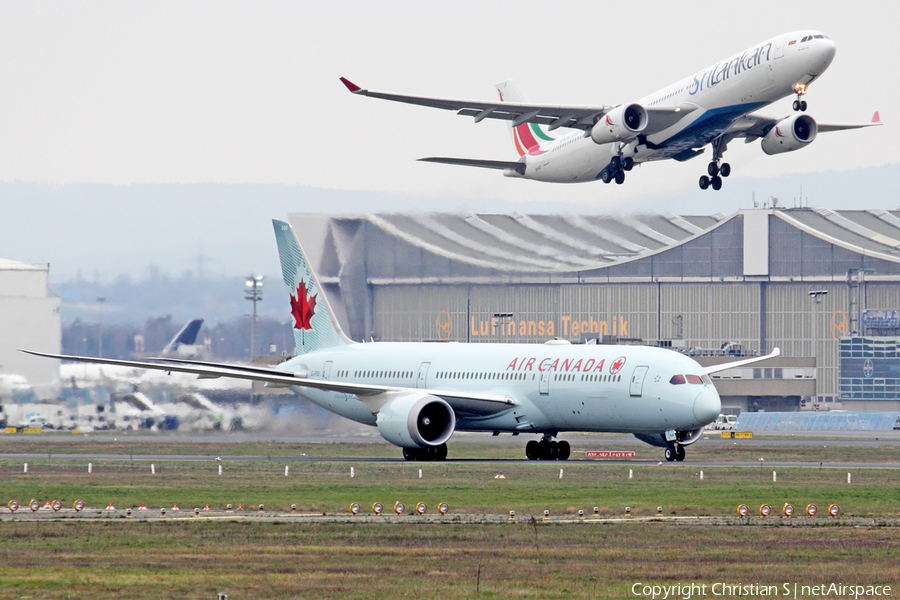 Air Canada Boeing 787-9 Dreamliner (C-FRSI) | Photo 441648