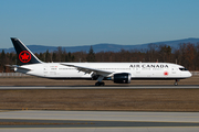 Air Canada Boeing 787-9 Dreamliner (C-FRTG) at  Frankfurt am Main, Germany