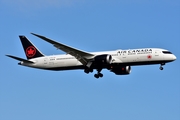 Air Canada Boeing 787-9 Dreamliner (C-FRTG) at  Frankfurt am Main, Germany