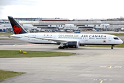 Air Canada Boeing 787-9 Dreamliner (C-FRTG) at  London - Heathrow, United Kingdom