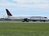 Air Canada Boeing 787-9 Dreamliner (C-FRTG) at  Munich, Germany