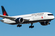 Air Canada Boeing 787-9 Dreamliner (C-FSBV) at  Toronto - Pearson International, Canada