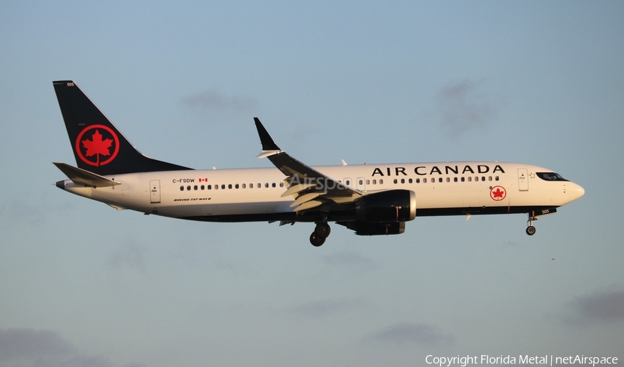 Air Canada Boeing 737-8 MAX (C-FSDW) | Photo 290575