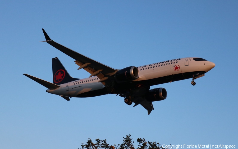 Air Canada Boeing 737-8 MAX (C-FSES) | Photo 299671