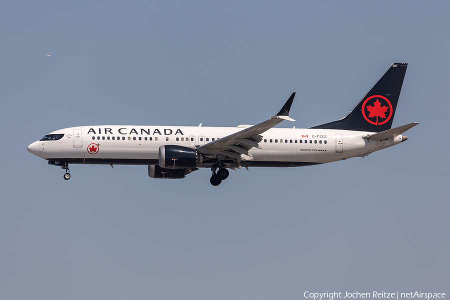 Air Canada Boeing 737-8 MAX (C-FSES) | Photo 536251