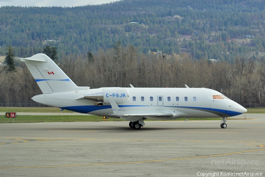 (Private) Bombardier CL-600-2B16 Challenger 605 (C-FSJR) | Photo 535587