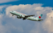 Air Canada Airbus A320-211 (C-FTJQ) at  Los Angeles - International, United States