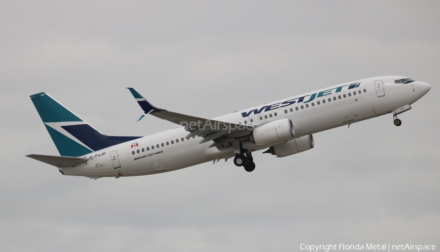 WestJet Boeing 737-8CT (C-FUJR) | Photo 309469