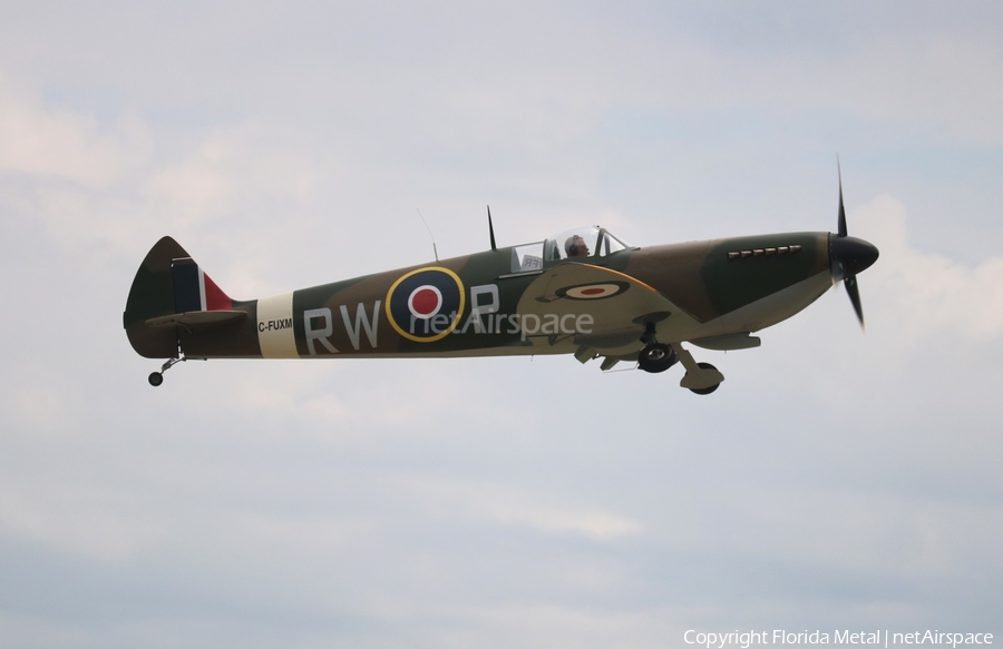 (Private) Supermarine Spitfire Mk 26B (Replica) (C-FUXM) | Photo 542523