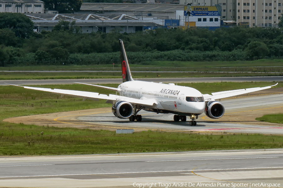 Air Canada Boeing 787-9 Dreamliner (C-FVLU) | Photo 392898