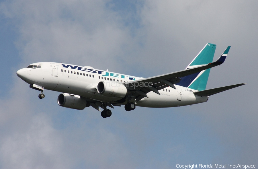 WestJet Boeing 737-7CT (C-FWAO) | Photo 559004