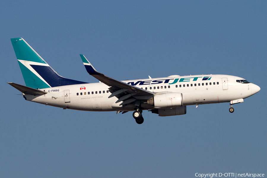 WestJet Boeing 737-7CT (C-FWBG) | Photo 453647