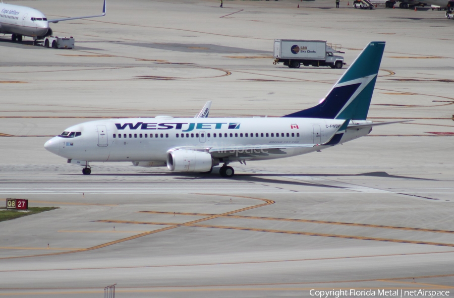WestJet Boeing 737-7CT (C-FWBW) | Photo 559009