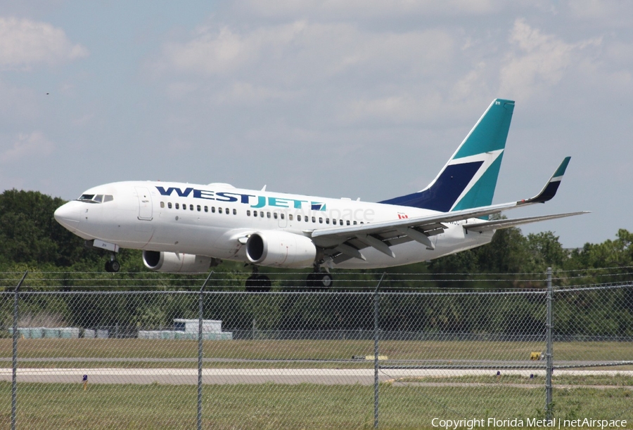 WestJet Boeing 737-7CT (C-FWCC) | Photo 559011