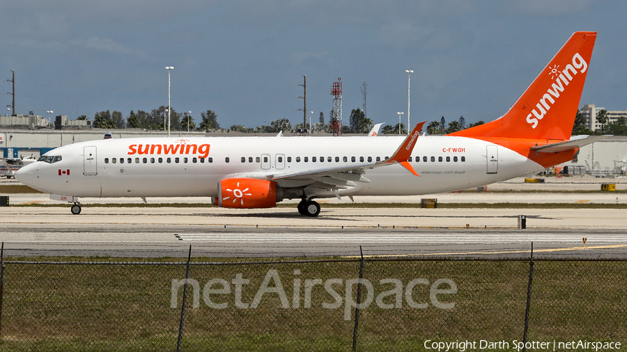 Sunwing Airlines Boeing 737-86J (C-FWGH) | Photo 383452