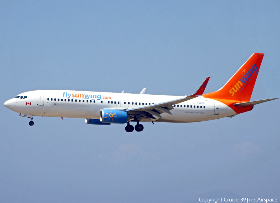 Sunwing Airlines Boeing 737-86J (C-FWGH) | Photo 289386