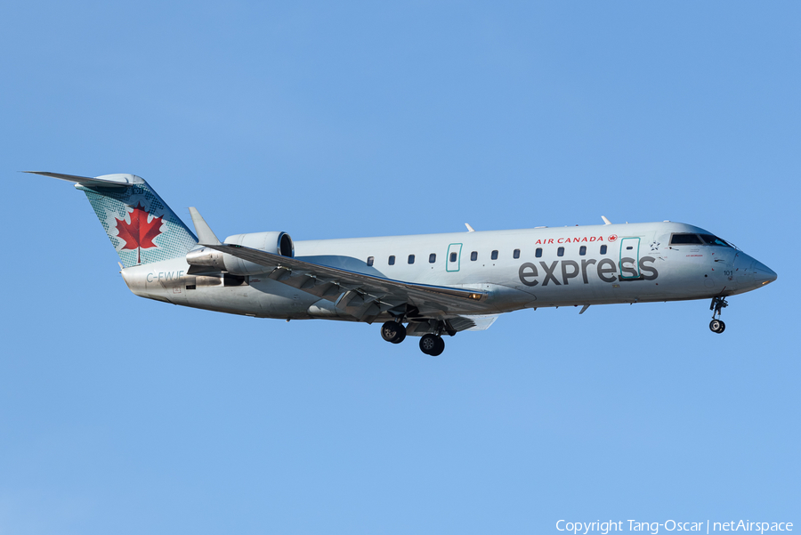 Air Canada Express (Air Georgian) Bombardier CRJ-100ER (C-FWJF) | Photo 467659