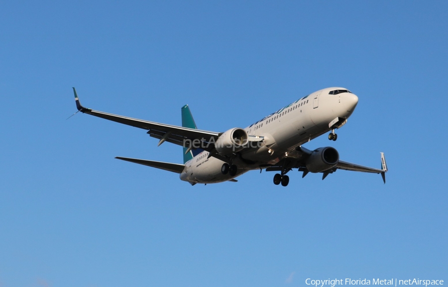 WestJet Boeing 737-8CT (C-FWJS) | Photo 542531
