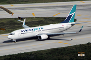 WestJet Boeing 737-8CT (C-FWSE) at  Cancun - International, Mexico
