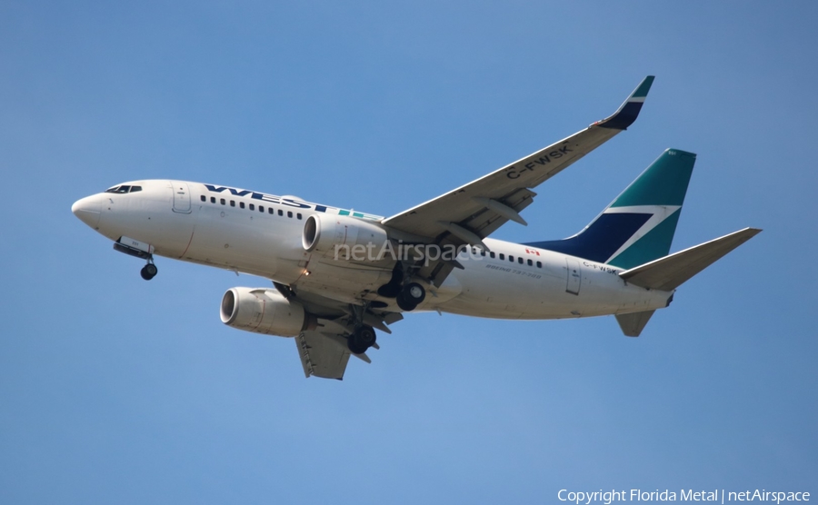 WestJet Boeing 737-7CT (C-FWSK) | Photo 309516