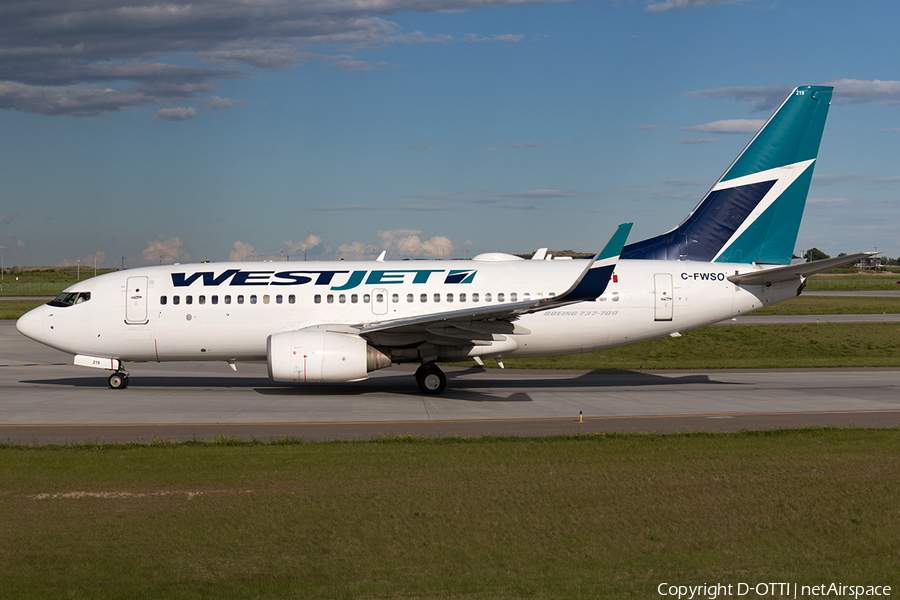 WestJet Boeing 737-7CT (C-FWSO) | Photo 174133