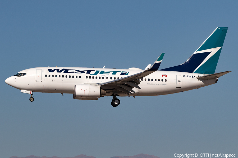 WestJet Boeing 737-7CT (C-FWSX) | Photo 139122