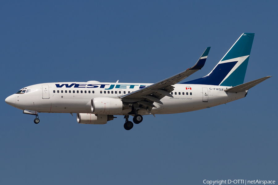 WestJet Boeing 737-7CT (C-FWSX) | Photo 181738