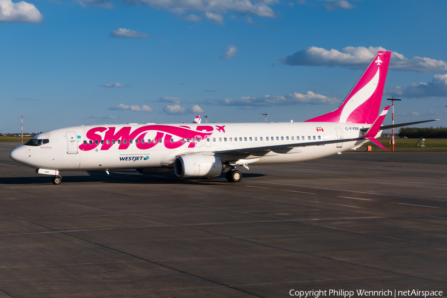 Swoop Boeing 737-8CT (C-FYBK) | Photo 681274