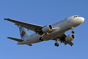 Air Canada Airbus A319-114 (C-FYIY) at  Los Angeles - International, United States