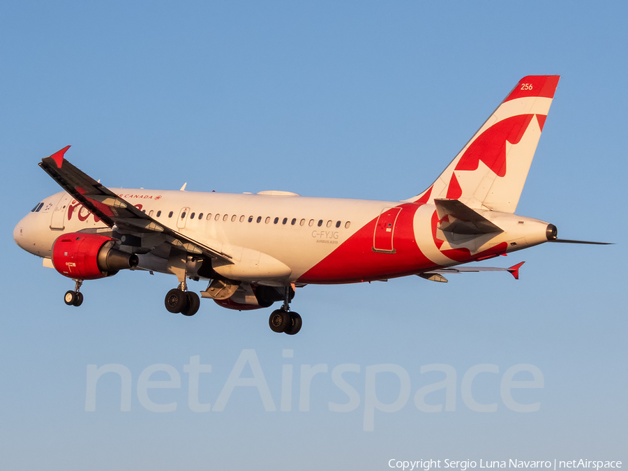 Air Canada Rouge Airbus A319-114 (C-FYJG) | Photo 285193