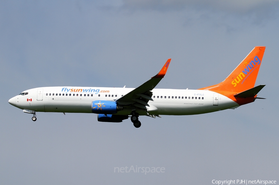 Sunwing Airlines Boeing 737-8BK (C-FYLC) | Photo 26671