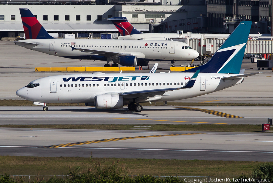 WestJet Boeing 737-76N (C-FZWS) | Photo 41409