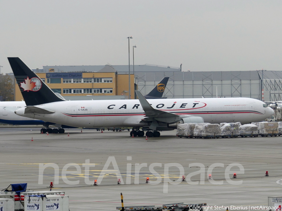 Cargojet Airways Boeing 767-323(ER)(BDSF) (C-GAJG) | Photo 414465