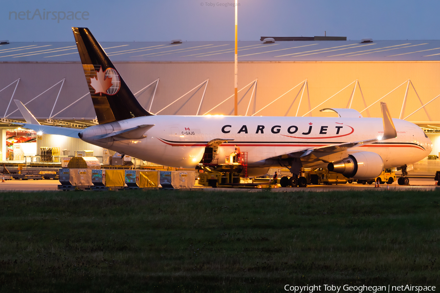 Cargojet Airways Boeing 767-323(ER)(BDSF) (C-GAJG) | Photo 398859