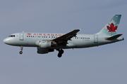 Air Canada Airbus A319-114 (C-GAQX) at  Vancouver - International, Canada