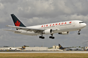 Air Canada Boeing 767-233 (C-GAUN) at  Miami - International, United States