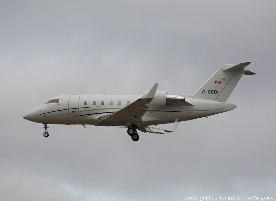 Execaire Bombardier CL-600-2B16 Challenger 650 (C-GBDI) | Photo 516021