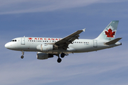 Air Canada Airbus A319-114 (C-GBIJ) at  Los Angeles - International, United States